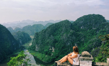 Hang Múa - Điểm Đến Nhất Định Phải Ghé thăm Khi Đi Du Lịch Ninh Bình